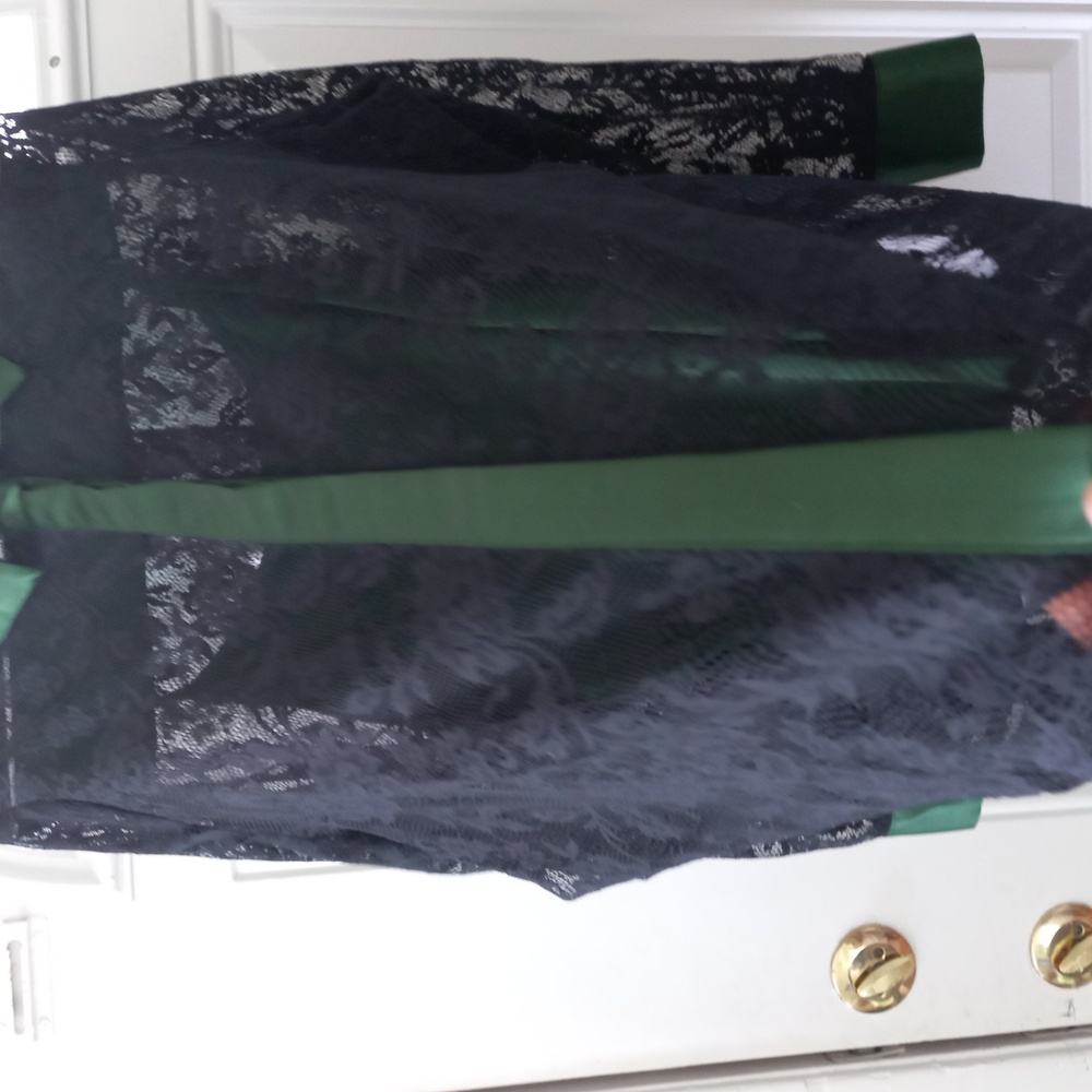 MODCLOTH. - Picture 4 of 5